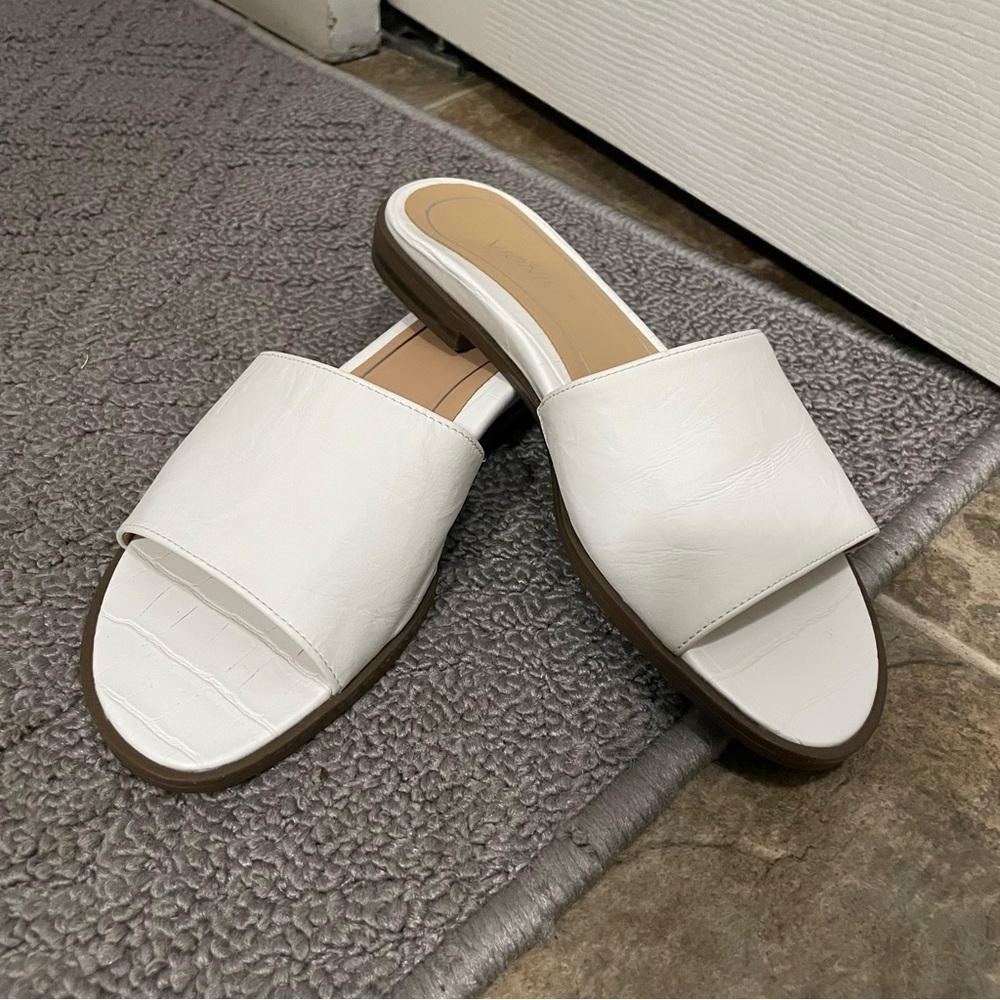 VIONIC White Croc Embossed ‘Demi’ Slide Sandals
